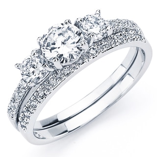 Ways To Correctly Clean Cubic Zirconia Engagement Rings