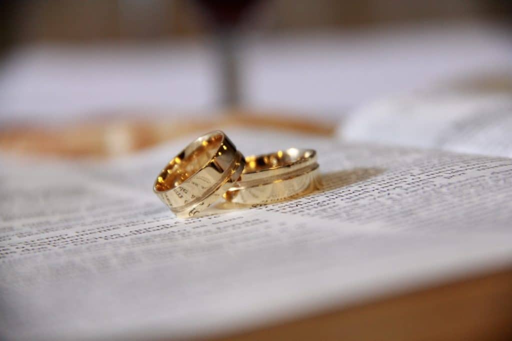 Moissanite Engagement Rings
