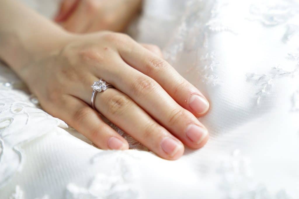 Tips on Buying Loose Diamonds vs Set Diamonds
