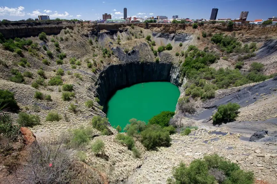 Kimberley Diamond Mine 100 carat diamond
