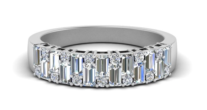 baguette diamond wedding band