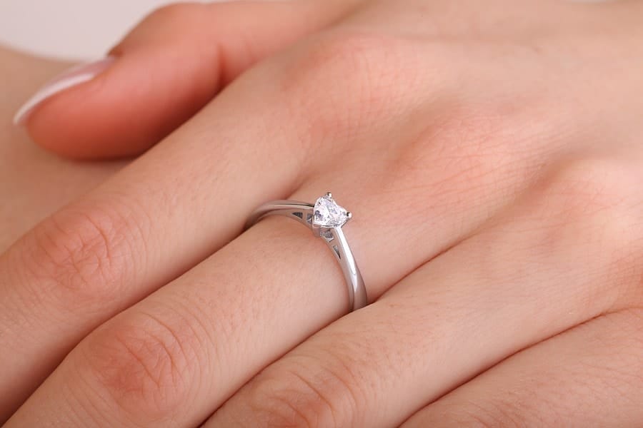 Top 5 Heart Shape Diamond Ring Designs: Features And Price
