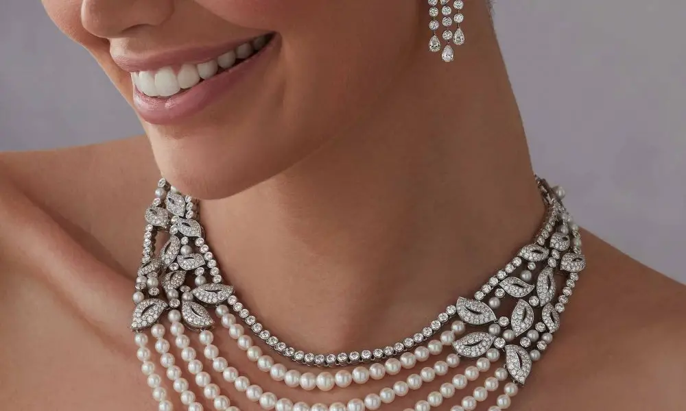 Peal and diamond necklace